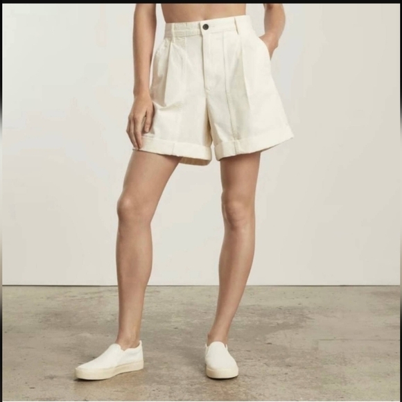 EVERLANE NWT The Tourist Short High Waist in White Canvas Organic Cotton Sz 6 - Picture 2 of 10